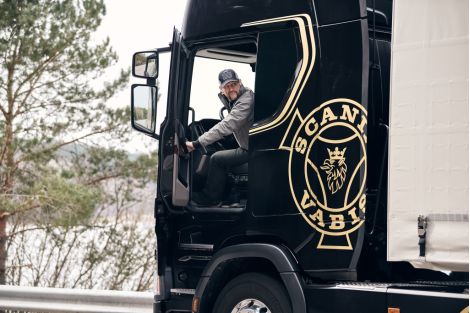 Zlatý dekor Scania Vabis.