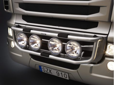 Frontljusramp av aluminium – Scania – för PRG-serien.